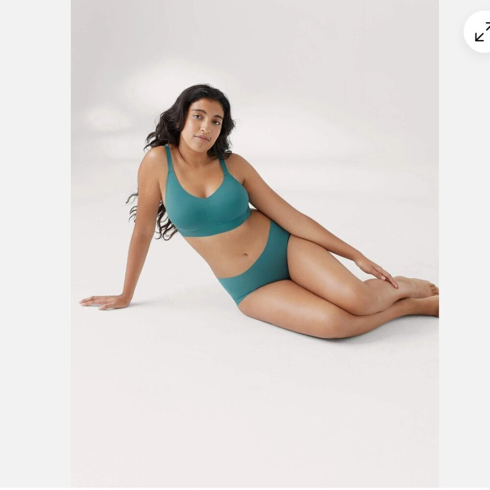 True & Co True Body Lift Triangle Bra, Hydro Mesh - Picture 5 of 12